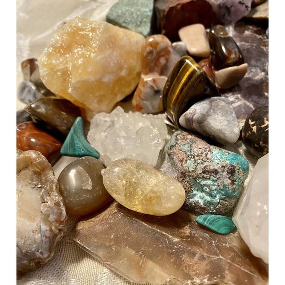 Combo Raw And Tumbled Authentic Minerals Crystals Over Three Pounds - Picture 5 of 12